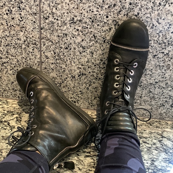 Stuart Weitzman Boots - Picture 7 of 15